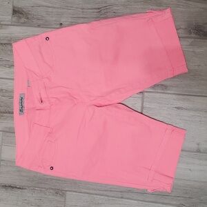 Bermuda shorts bright pink